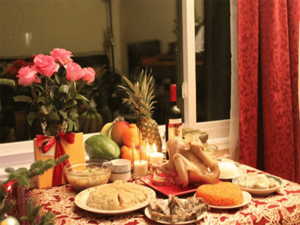 Cúng nhập trạch là nghi thức tâm linh nhằm xin phép các vị thần linh và gia tiên dọn vào ở nhà mới